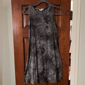 Gray tie-dye mini dress with pockets!